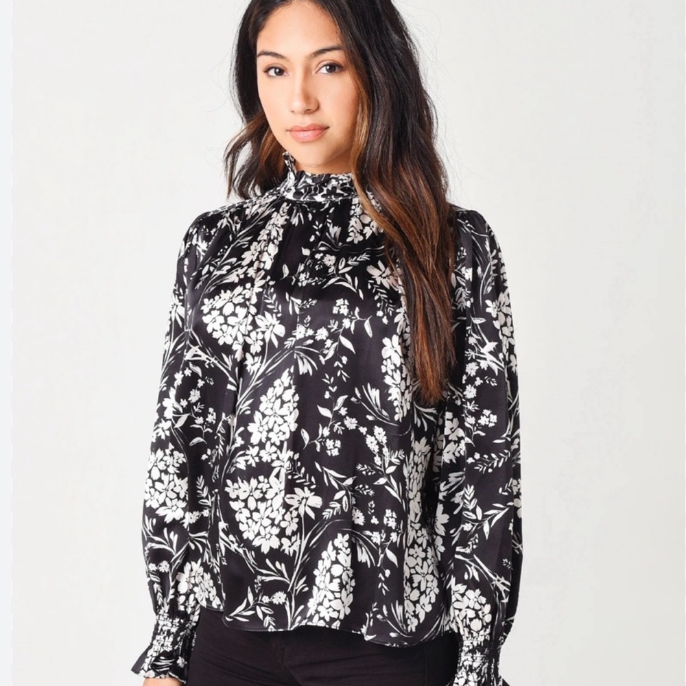 Hunter Bell Top